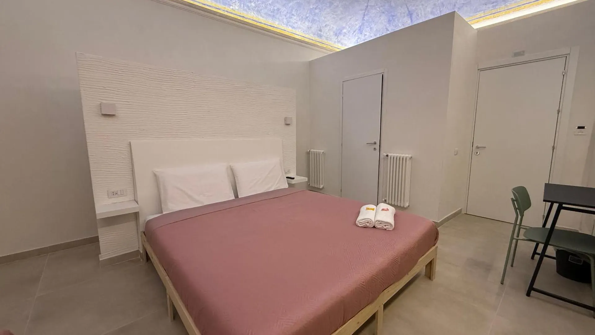 Guest house La Piccola Formica Rooms And Breakfast Palermo Italy